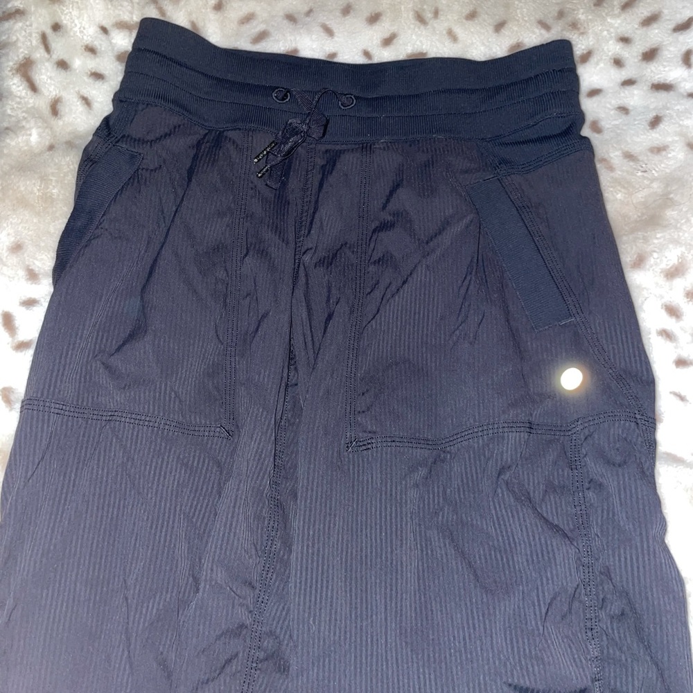 COPY - Lulu lemon pants